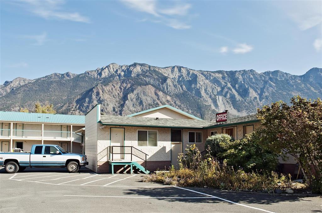 Canadas Best Value Inn Mile-0-Motel Lillooet Exteriör bild